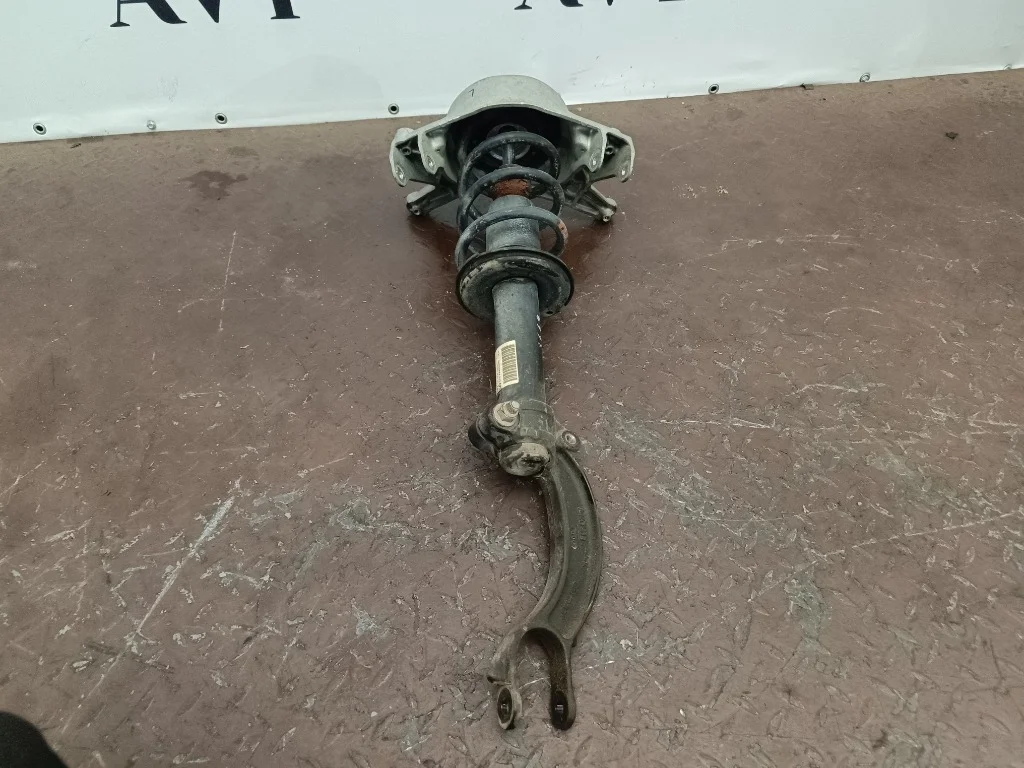 Стойка подвески передняя левая Audi A4 B8 CABA