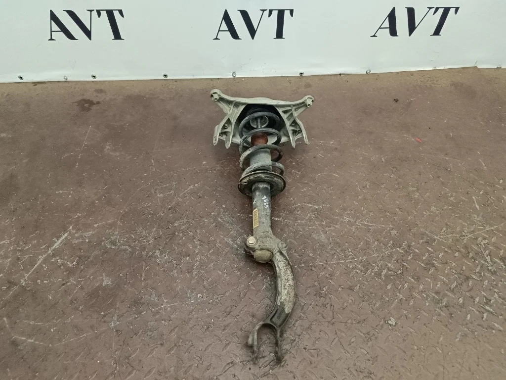 Стойка подвески передняя правая Audi A4 B8 CABA