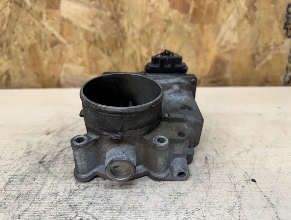 Дроссельная заслонка Mitsubishi L200 4D56U