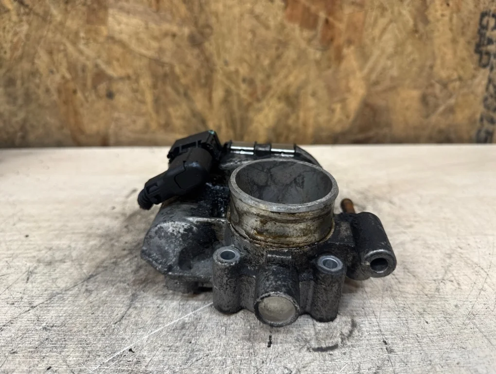 Дроссельная заслонка Opel Corsa Z12XEP