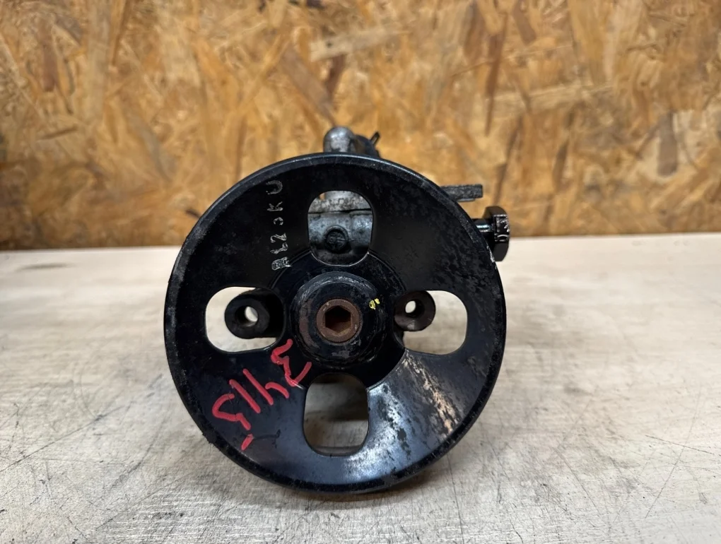 Насос гидроусилителя руля Hyundai Grand Starex