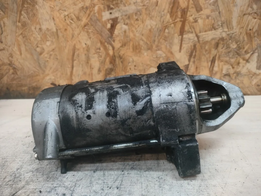 Стартер Audi Q7 4L BTR