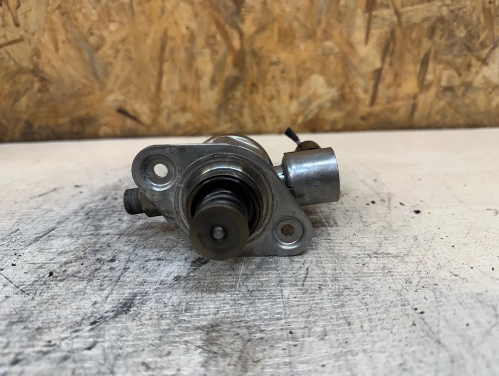 ТНВД Volkswagen Scirocco MK3 CAW