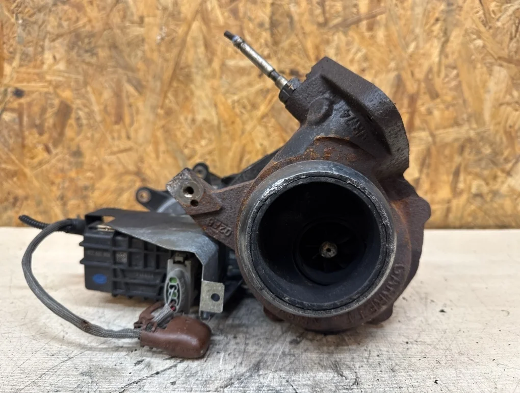 Турбина Mercedes-Benz E-Class OM646.821