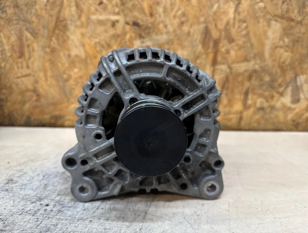 Генератор Volkswagen Tiguan CAV