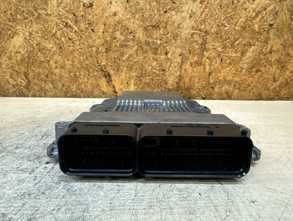 Блок управления Audi A6 C6 AUK