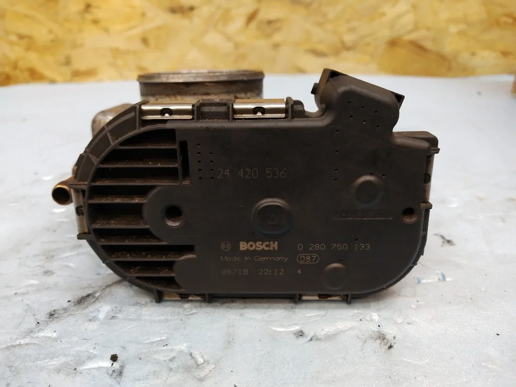 Дроссельная заслонка Opel Meriva Z14XEP