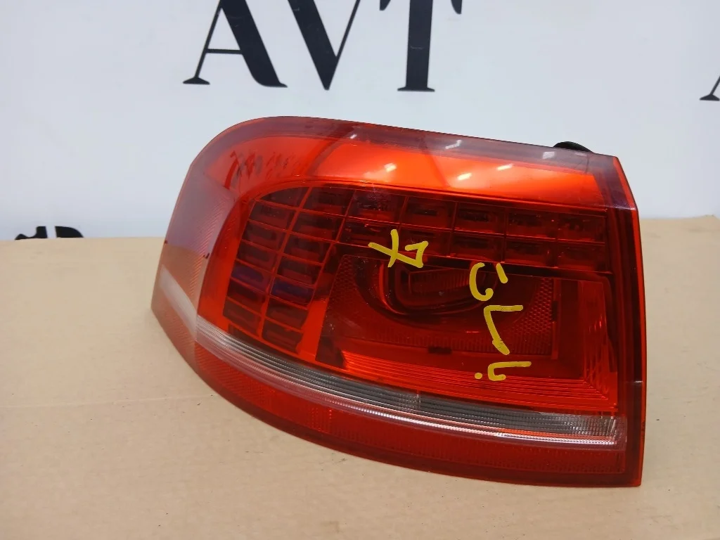 Фонарь задний левый задний левый Volkswagen Passat