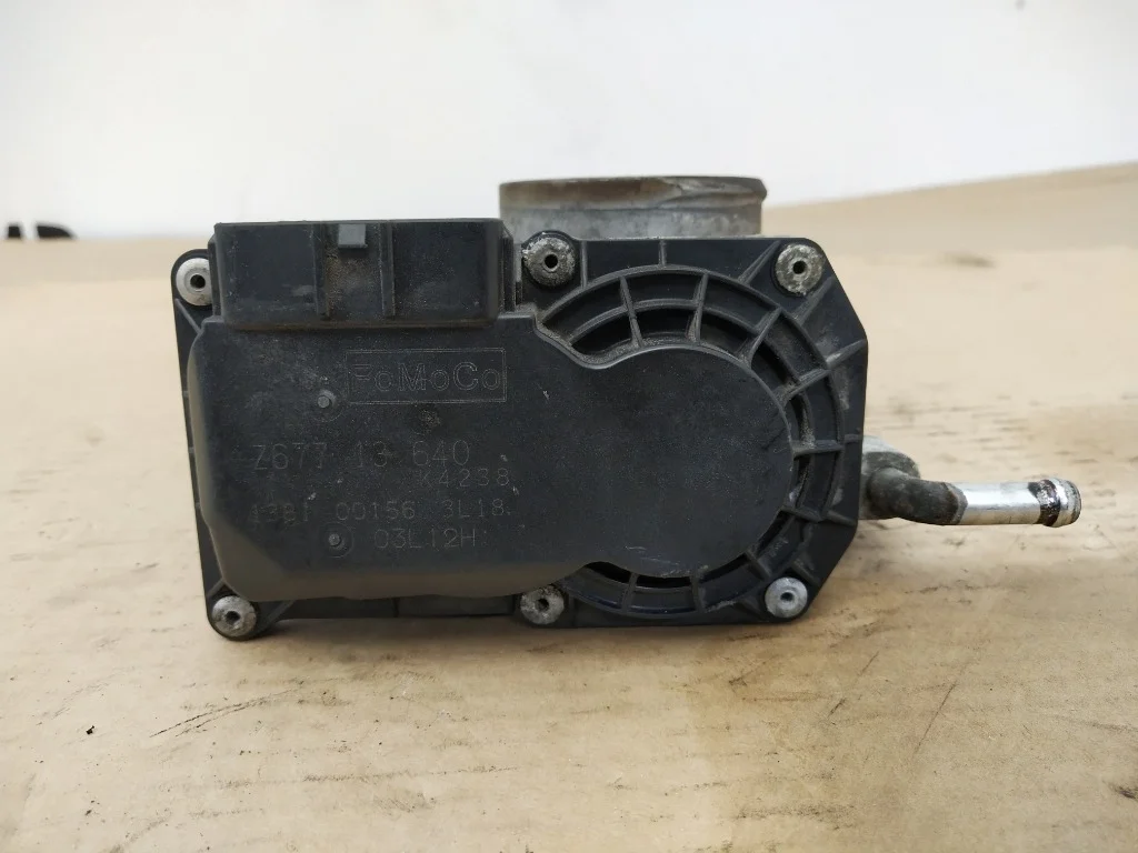 Дроссельная заслонка Mazda 3 Z6