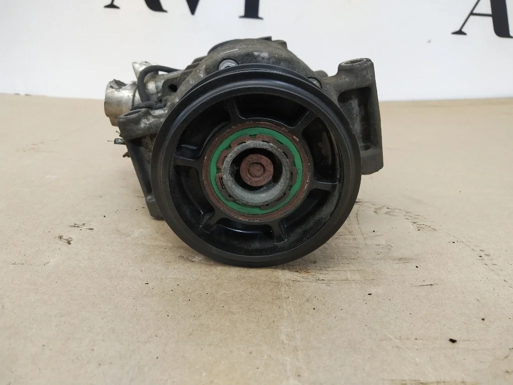 Компрессор кондиционера Audi A4 ALT