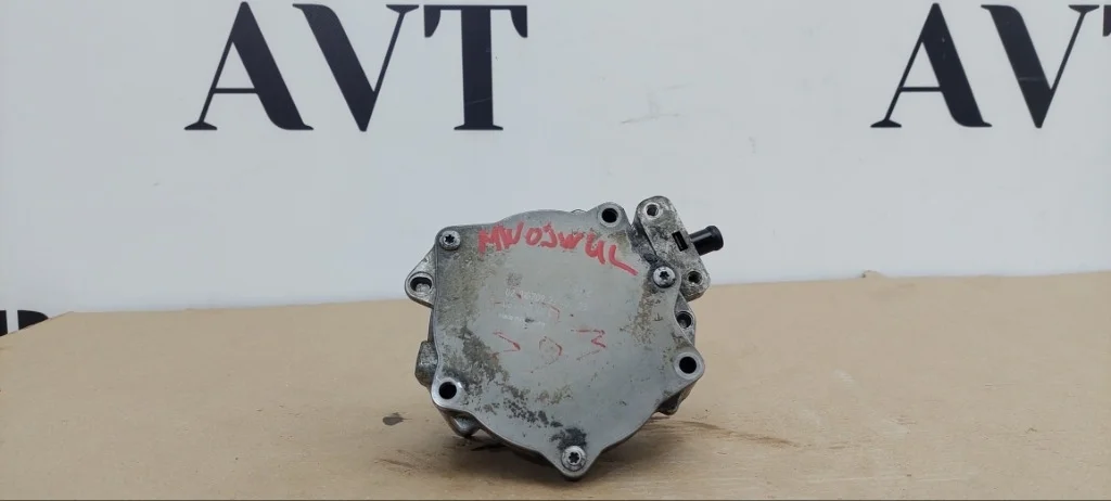 Вакуумный насос Audi A4 CDNC