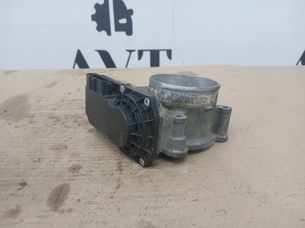 Дроссельная заслонка Volvo S40 B5244S4