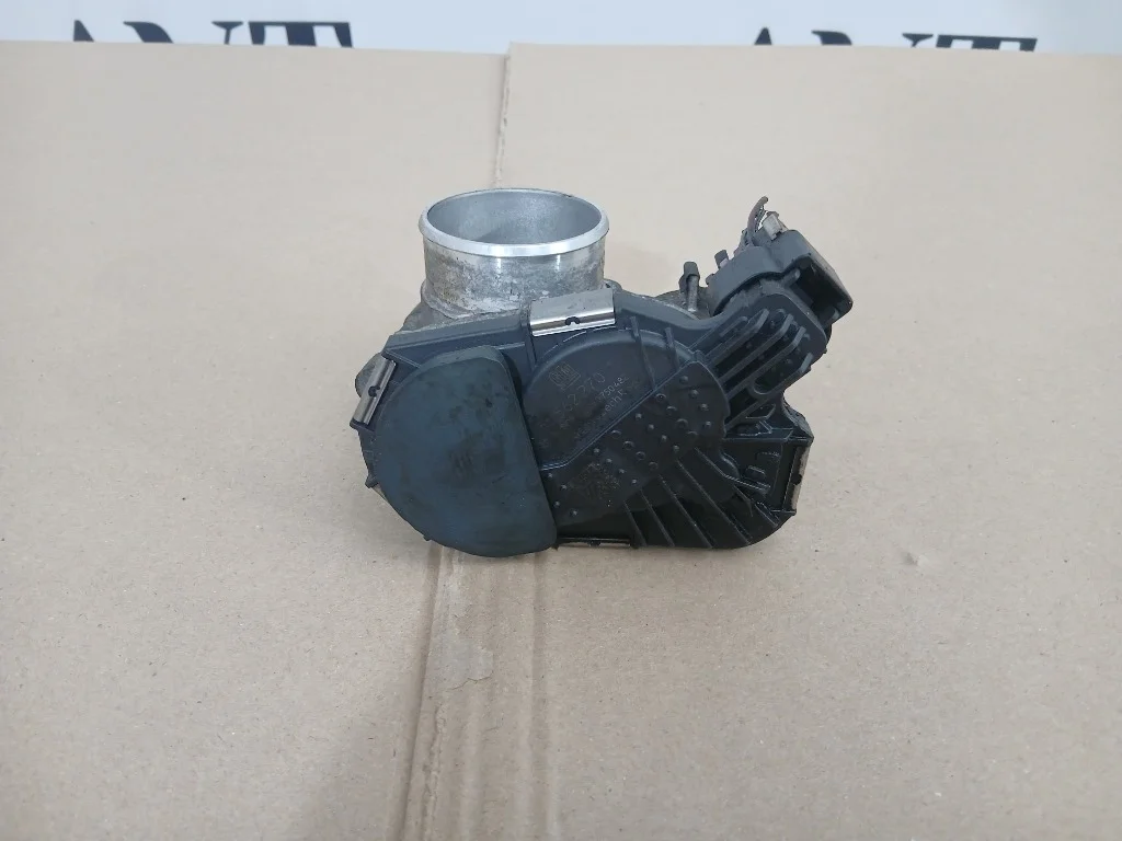 Дроссельная заслонка Opel Meriva A14XER