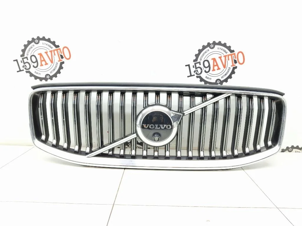 Решетка радиатора Volvo Xc60 2 32291019