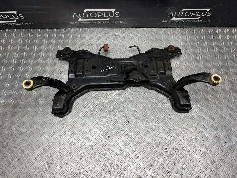 Подрамник Ford Focus 2 2004-2011 1734687 1.4
