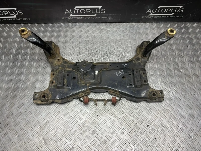 Подрамник Ford Focus 2 2004-2011 1734687 1.8