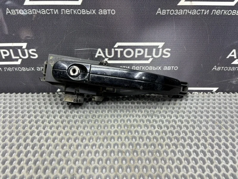 Ручка двери Ford Focus 2 1484760, передняя правая