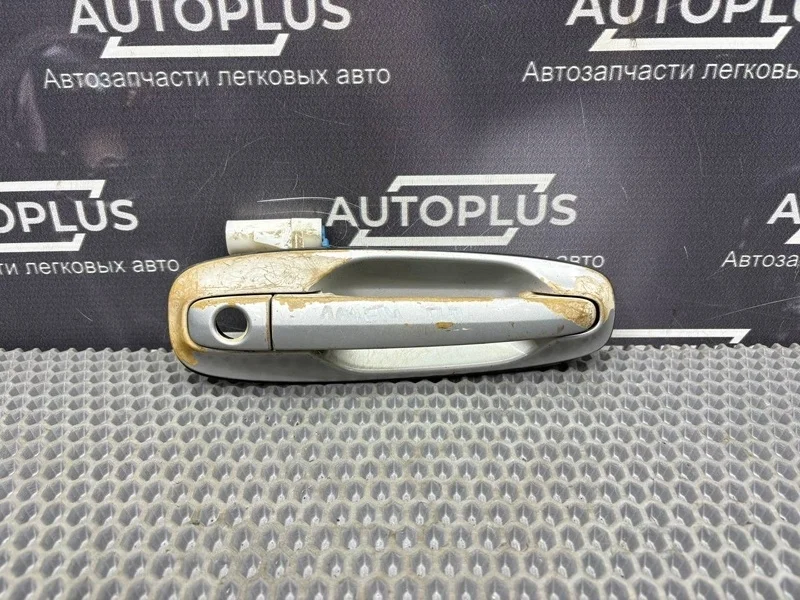 Наружная ручка двери Chevrolet Lacetti 2009 96547952 J200 F16D3, передняя правая
