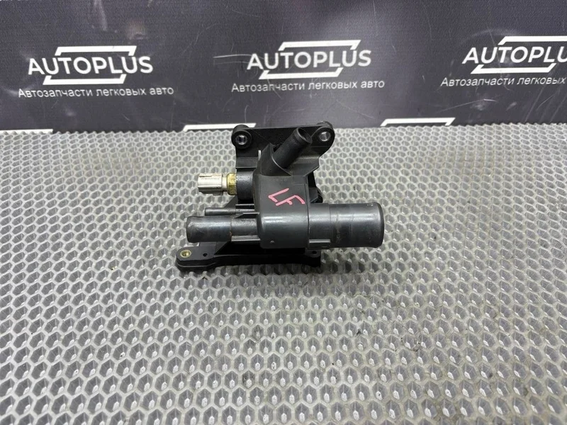 Фланец системы охлаждения Mazda 6 2008 LF941517Z GH LF