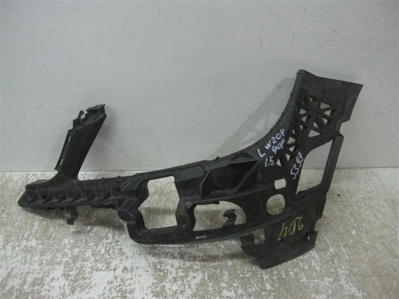 Кронштейн бампера Mercedes-Benz -Class 2007-2011 W204