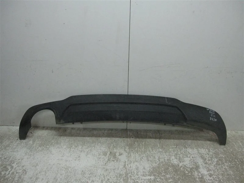 Спойлер бампера Mercedes-Benz -Class Рестайлинг W204