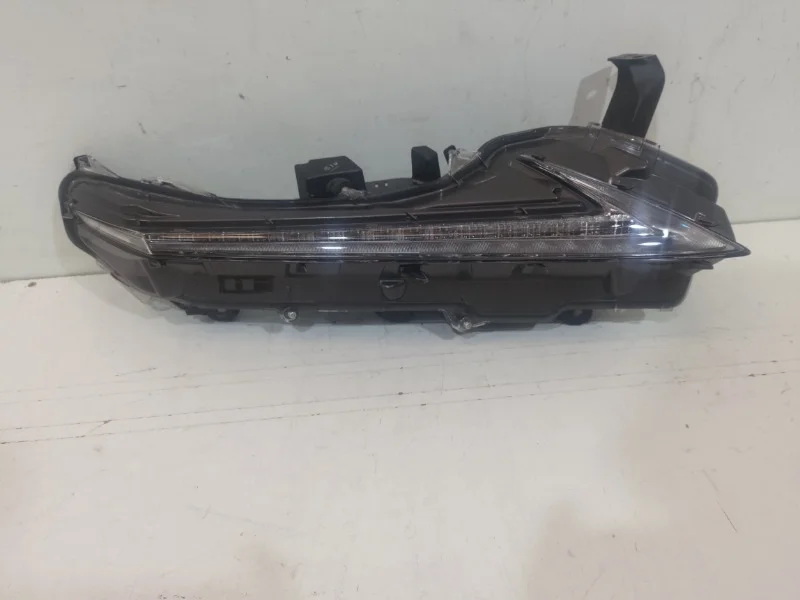 Ходовой огонь Lexus 2014-2017