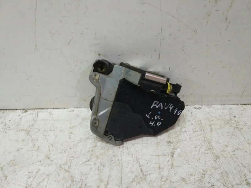Замок двери Toyota Rav4 2013-2016 40
