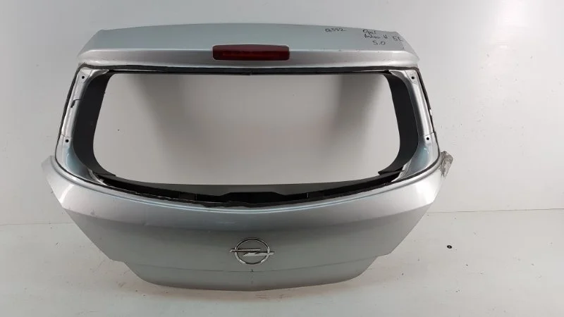 Крышка багажника Opel Astra 2004-2015 H