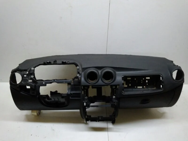 Торпедо Nissan Almera 2013-2017 G15