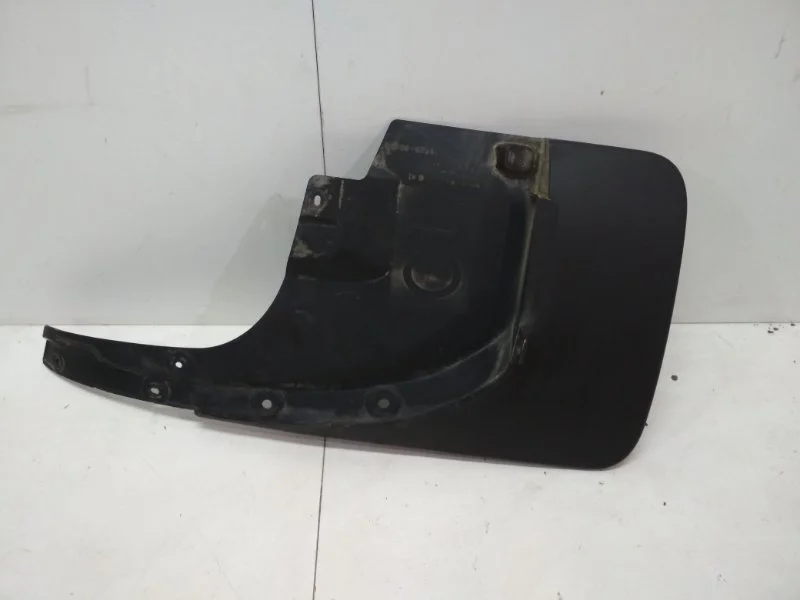 Брызговик Toyota Land Cruiser 2016- 200