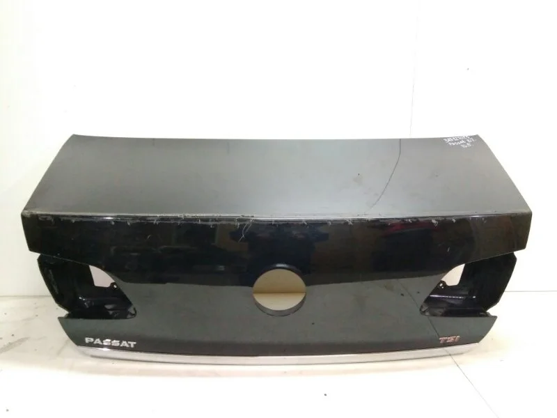 Крышка багажника Volkswagen Passat 2011-2016 B7