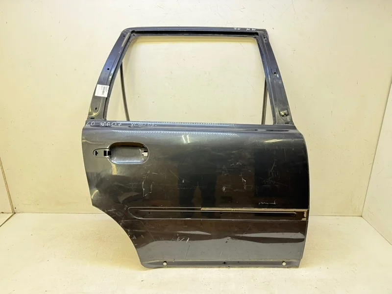 Дверь Volvo XC90 2002- 1
