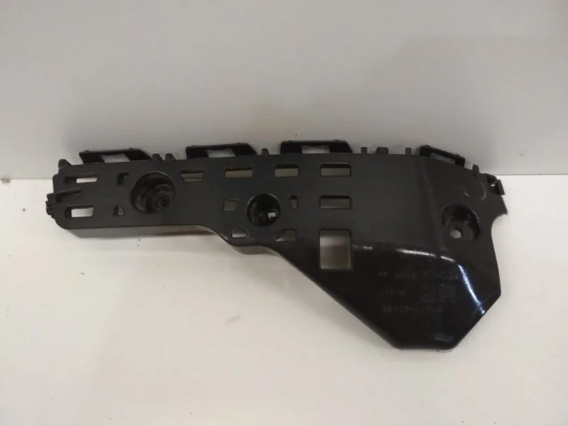 Кронштейн бампера Toyota Land Cruiser Prado 2017- 150