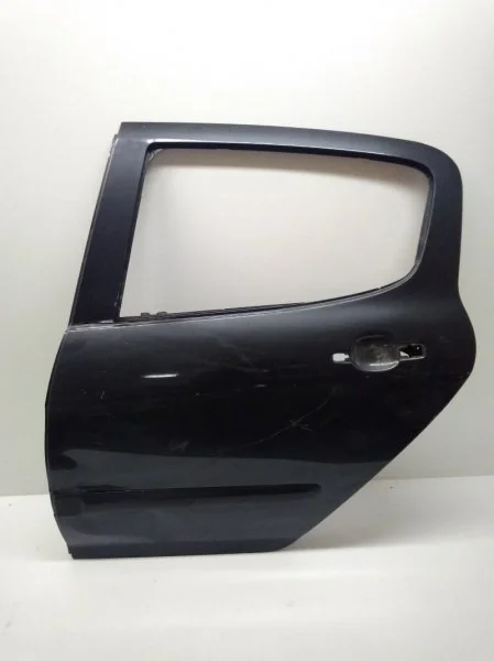 Дверь Peugeot 308 2007-2015