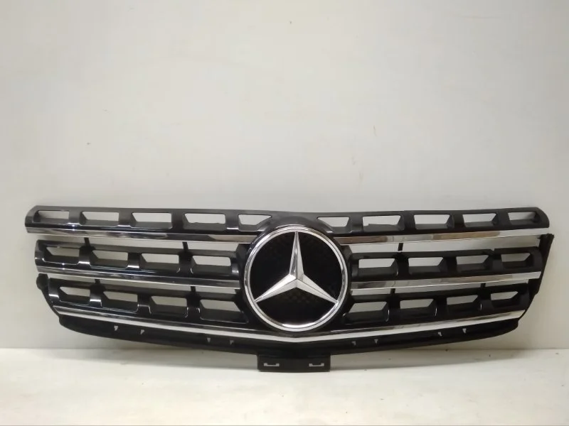 Решетка радиатора Mercedes-Benz ML 2011-2015 W166