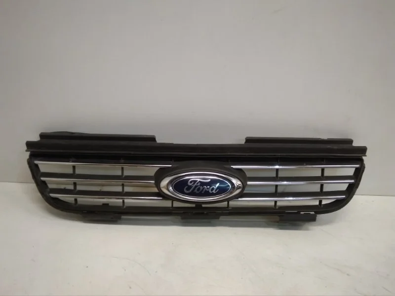 Решетка радиатора Ford S-Max 2010-2015