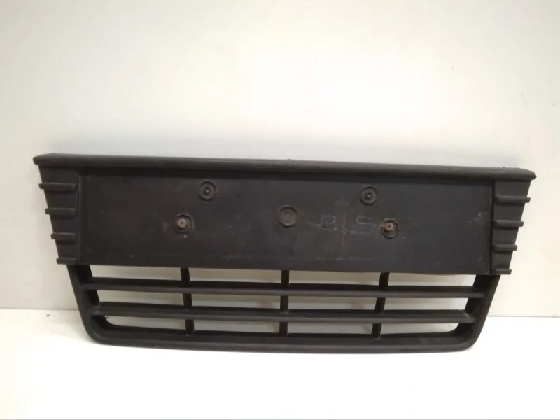 Решетка бампера Ford Focus 2011-2015 3