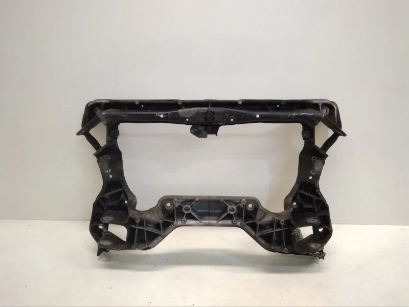 Подрамник Mercedes-Benz -Class 2000-2007 W203