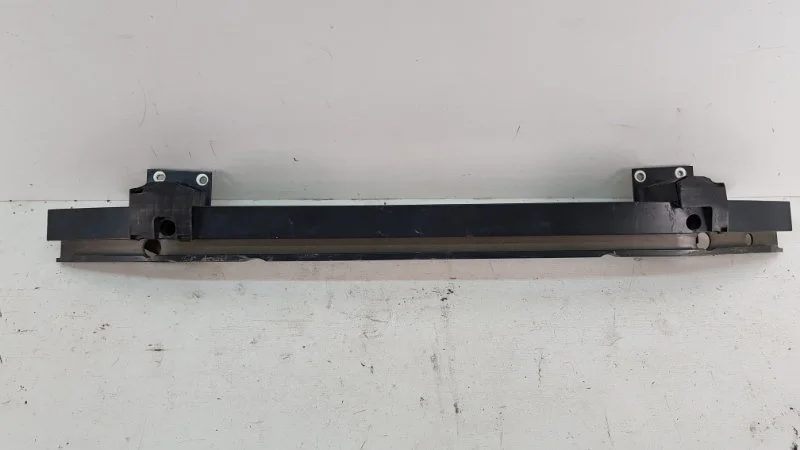 Усилитель бампера Volvo XC90 2015-