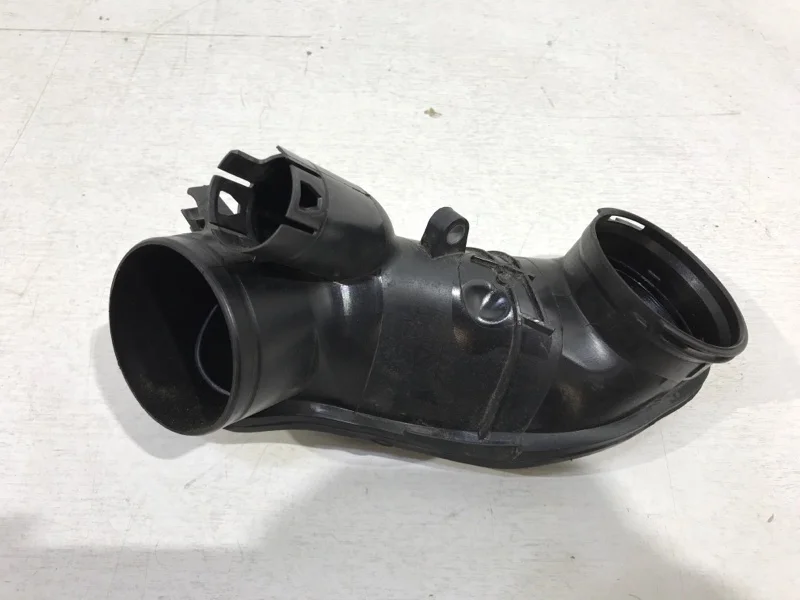 Патрубок воздушного фильтра bmw x5 2007-2013 E70