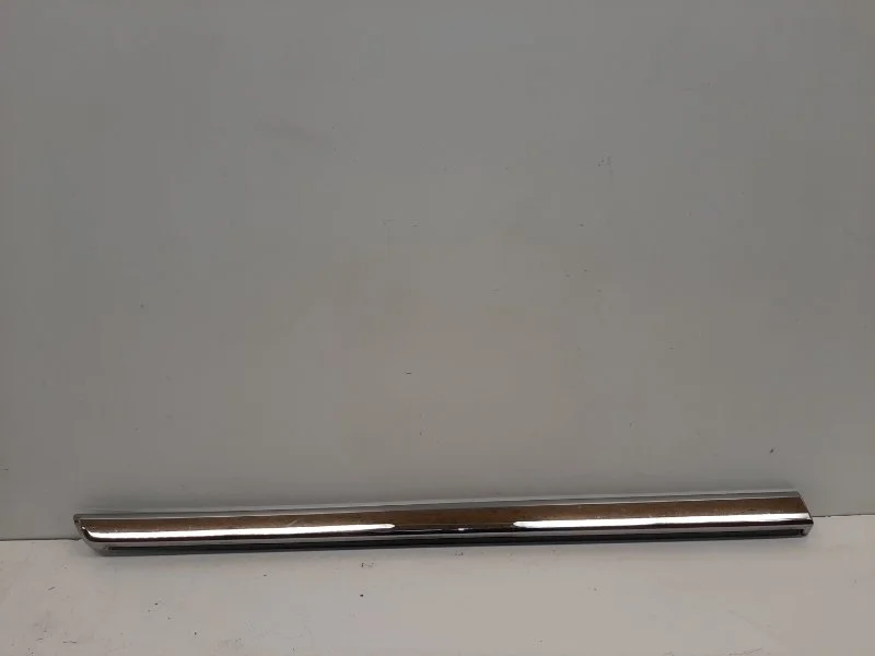 Молдинг на дверь Toyota Land Cruiser 2016- 200