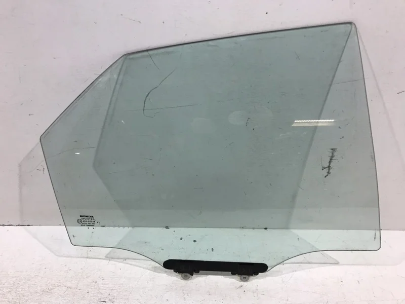 Стекло двери honda civic 2006-2012 5D