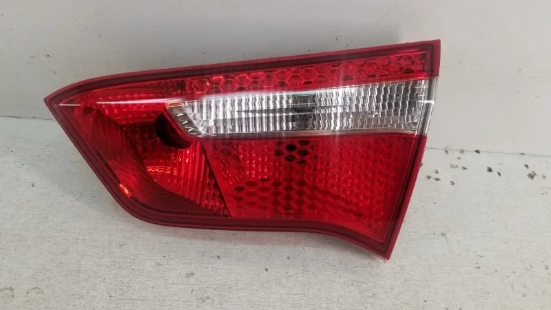Фонарь Kia Rio 2011-2015 3
