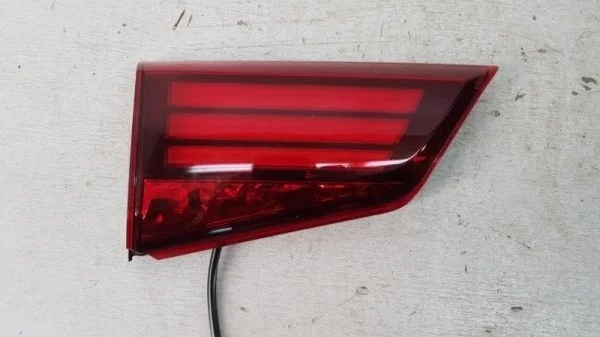 Фонарь Mitsubishi Outlander 2015- 3