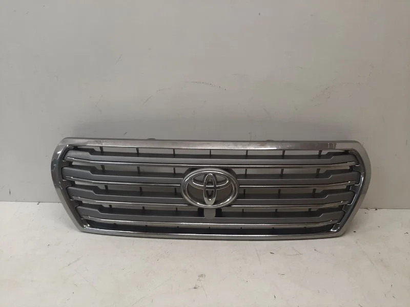Решетка радиатора Toyota Land cruiser 2012-2015 200