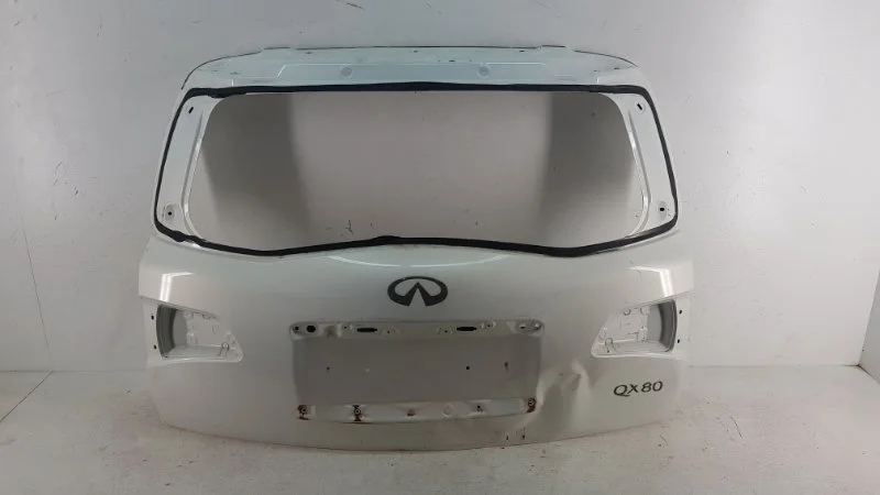 Крышка багажника Infiniti QX56/QX80 2010- Z62