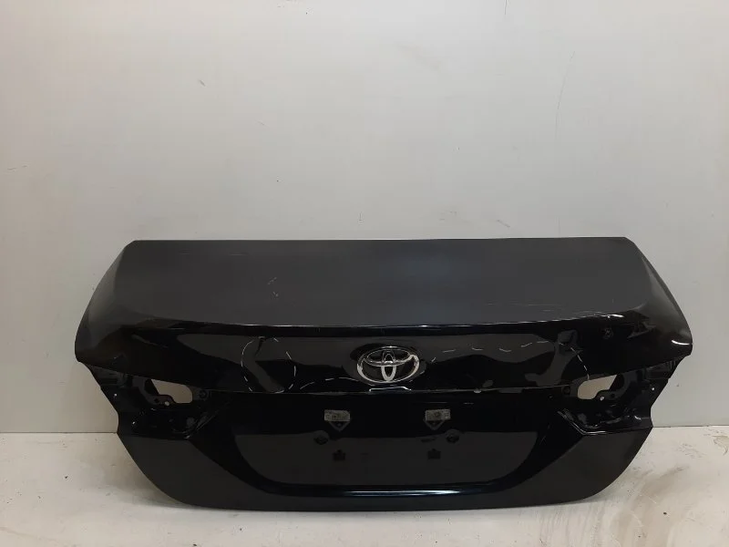 Крышка багажника Toyota Camry 2018- V70