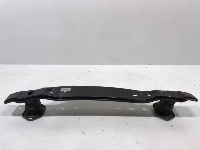 Усилитель бампера BMW 1er 2011- F20/F21