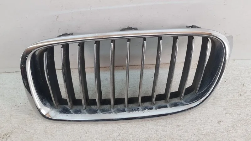 Решетка радиатора BMW 3er 2011- F30
