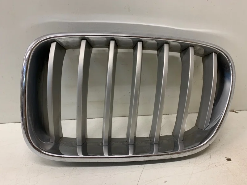 Решетка радиатора BMW X3 2010- F25